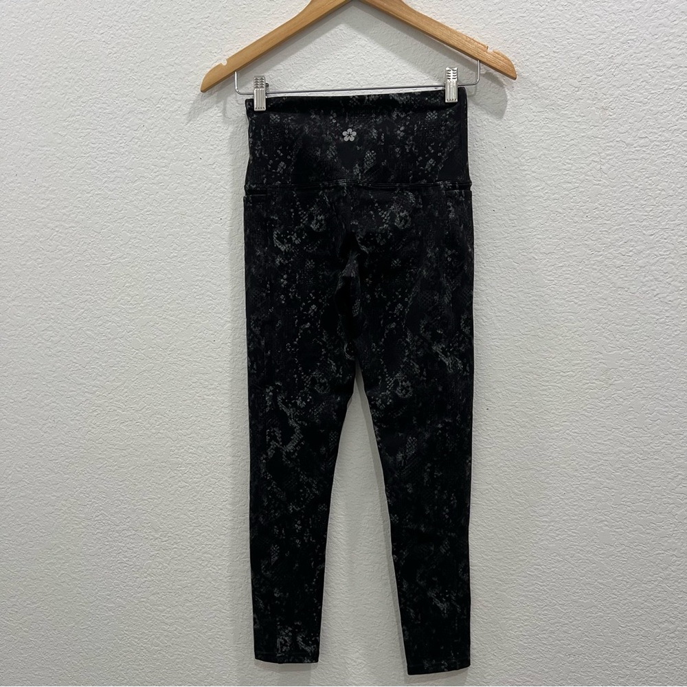 Tuff Apparel Black and Grey Snakeskin Print Pants Size X Small With Side Pockets - Picture 4 of 11